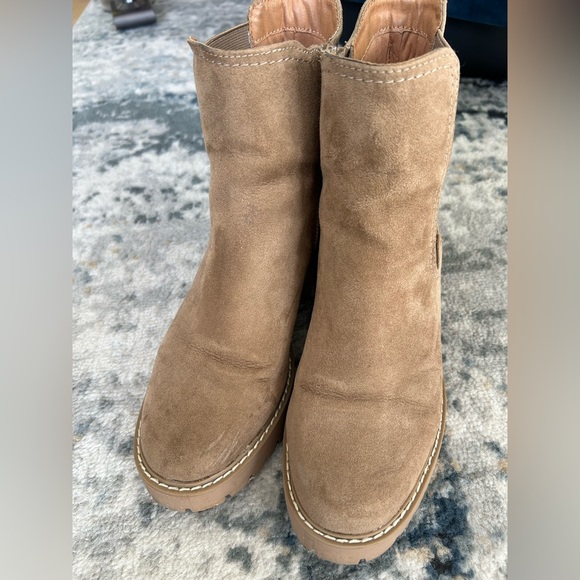 Universal Thread Chelsea Boot - Picture 5 of 8